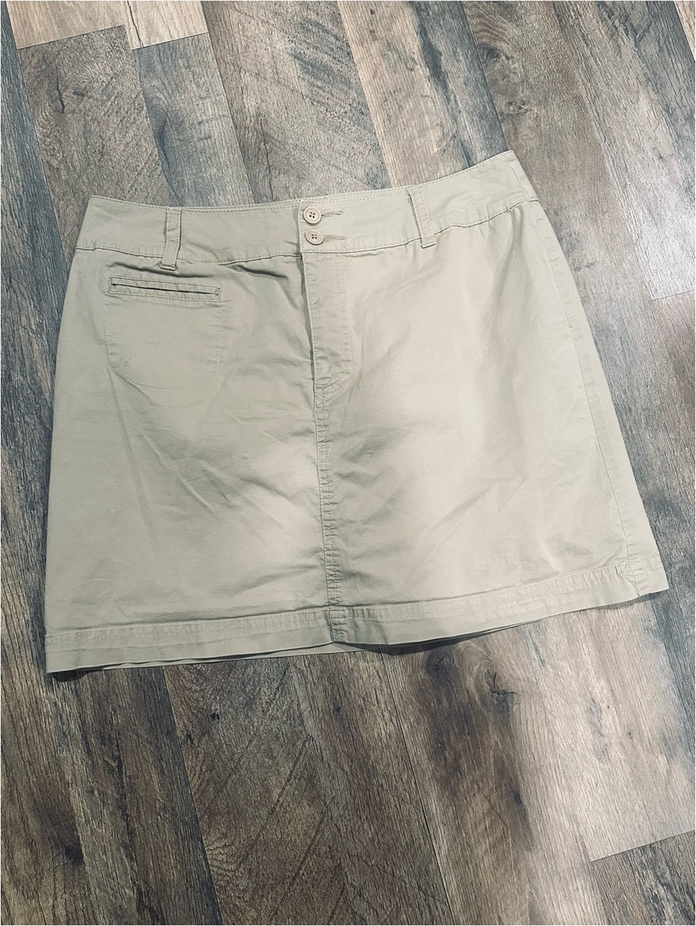 St. John's Bay Khaki Stretch cargo style mini Skirt